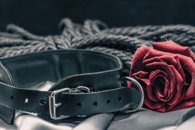 Svet fetišov – od latexu po high heels. Čo sa skrýva za populárnymi fantáziami?